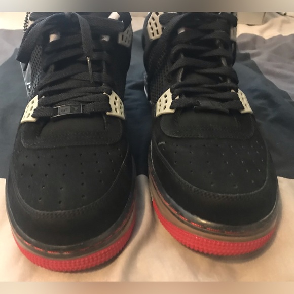 Air Jordan 4 fusion black cement 
Size 10 - Picture 6 of 11